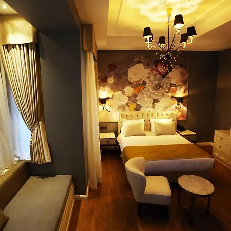 Royal Tophane 3*