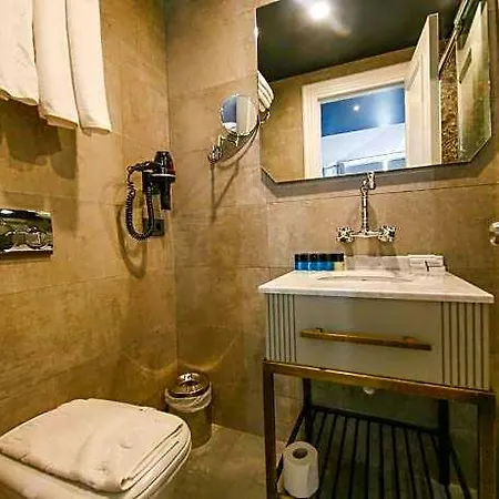 Royal Tophane 3*