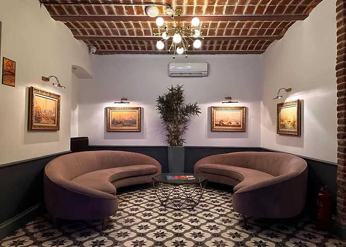 Royal Tophane Отель