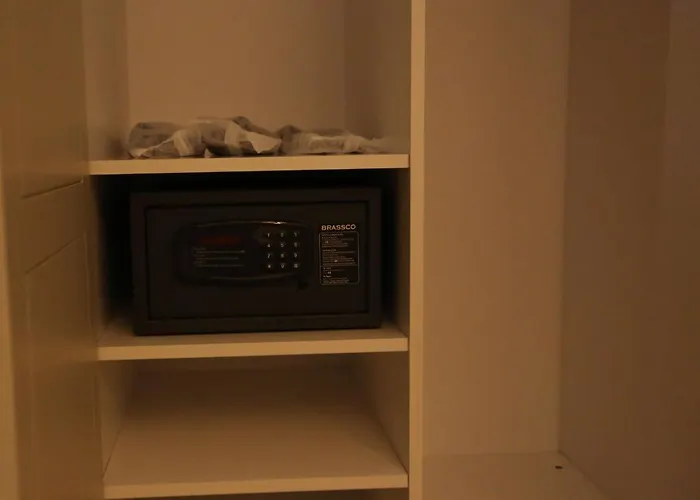 Royal Tophane Отель