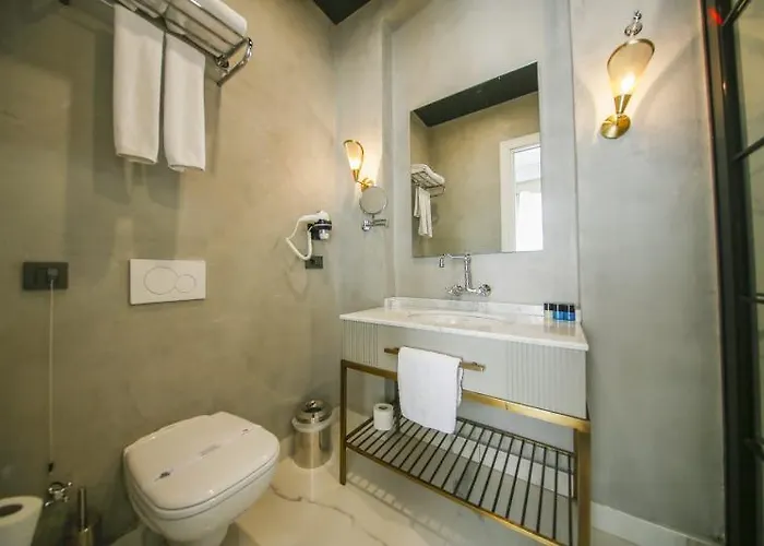 Royal Tophane Отель 3*