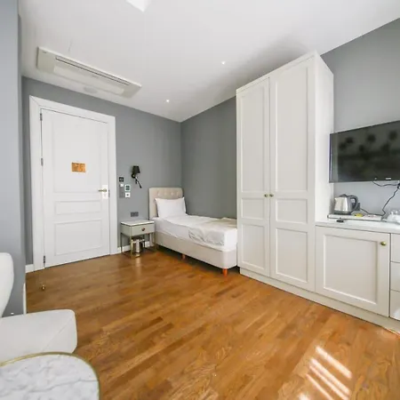 Royal Tophane 3*